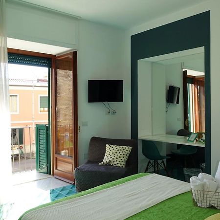 Ninina Boutique Suites 살레르노 외부 사진