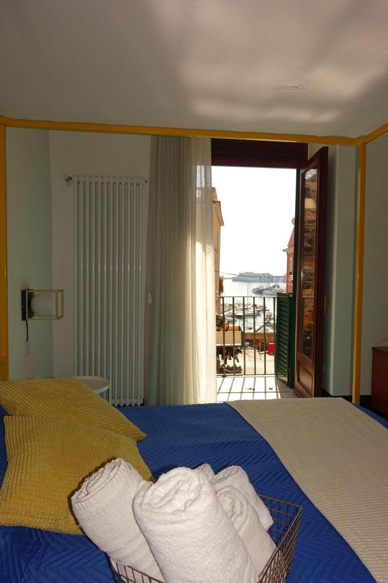 Ninina Boutique Suites 살레르노 외부 사진
