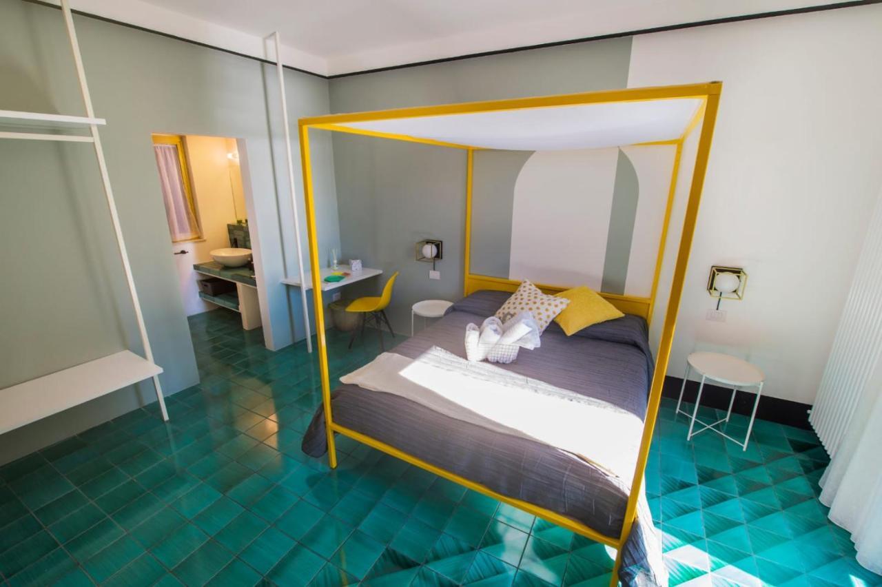 Ninina Boutique Suites 살레르노 외부 사진